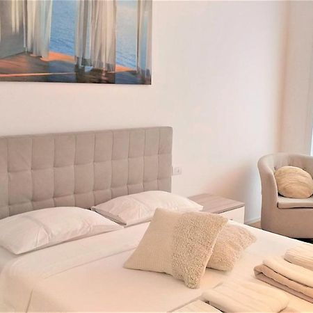 Meta Italy Da Enzo Apartment Milan Exterior photo